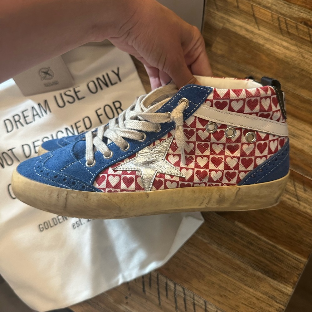 Golden Goose Sneakers - Picture 6 of 7